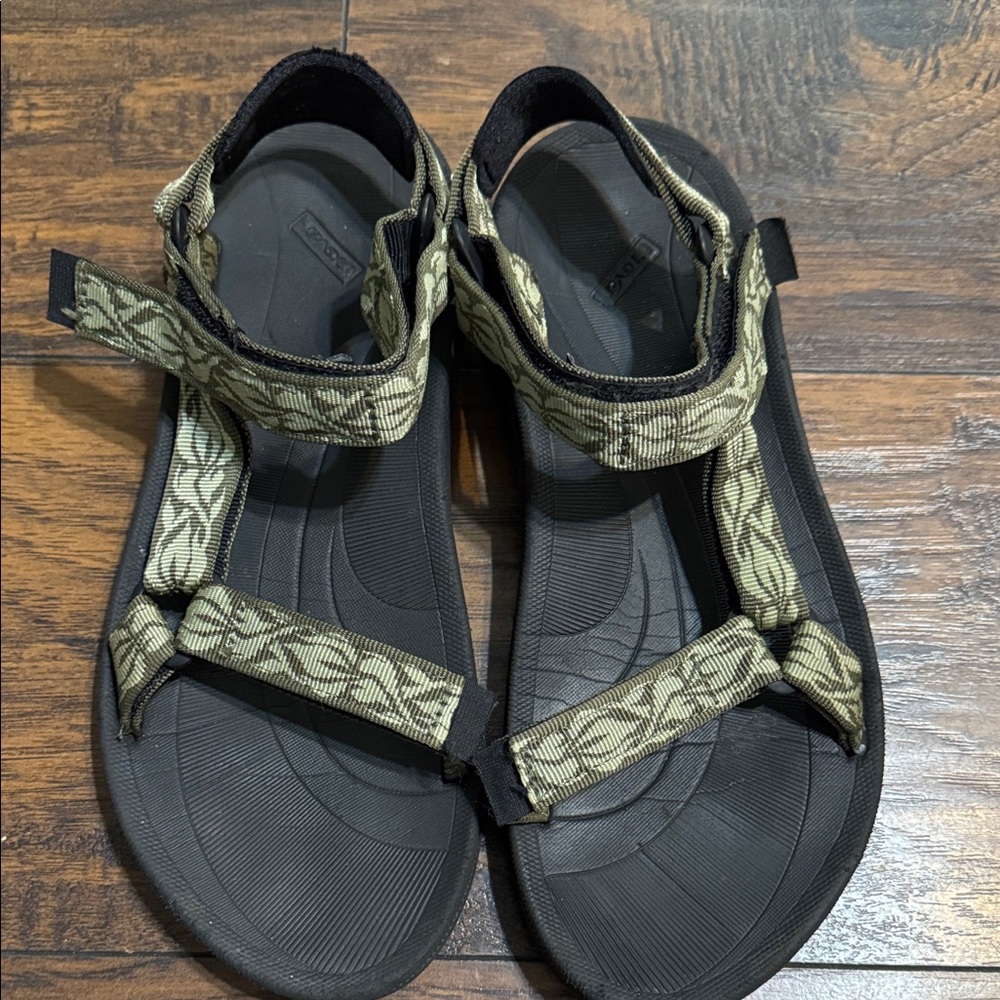 Teva Olive and Black Patterned Sandals